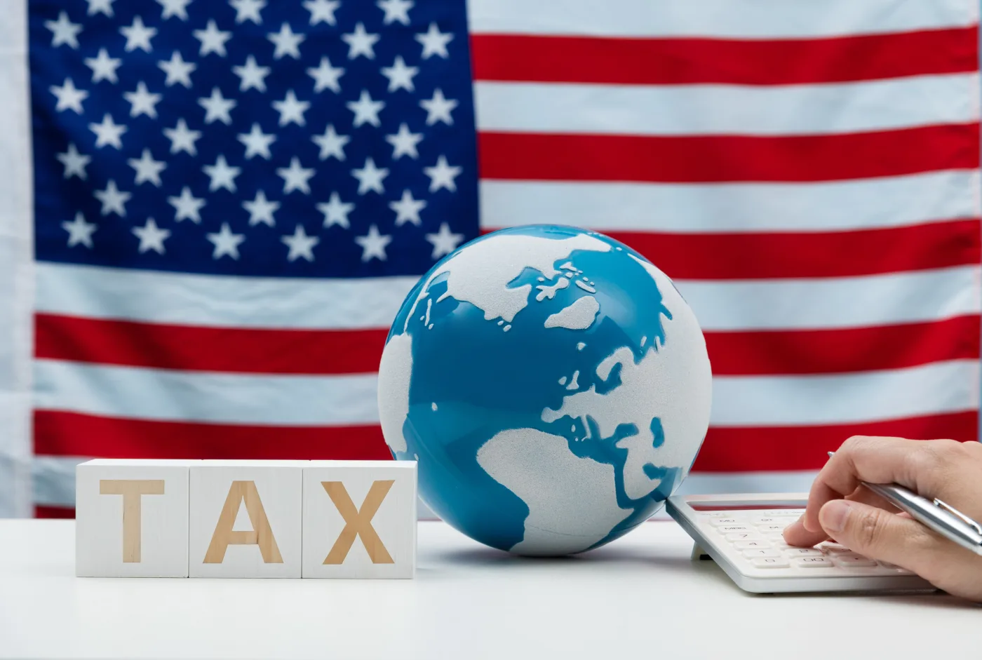 US-Italy tax planning globe visualization